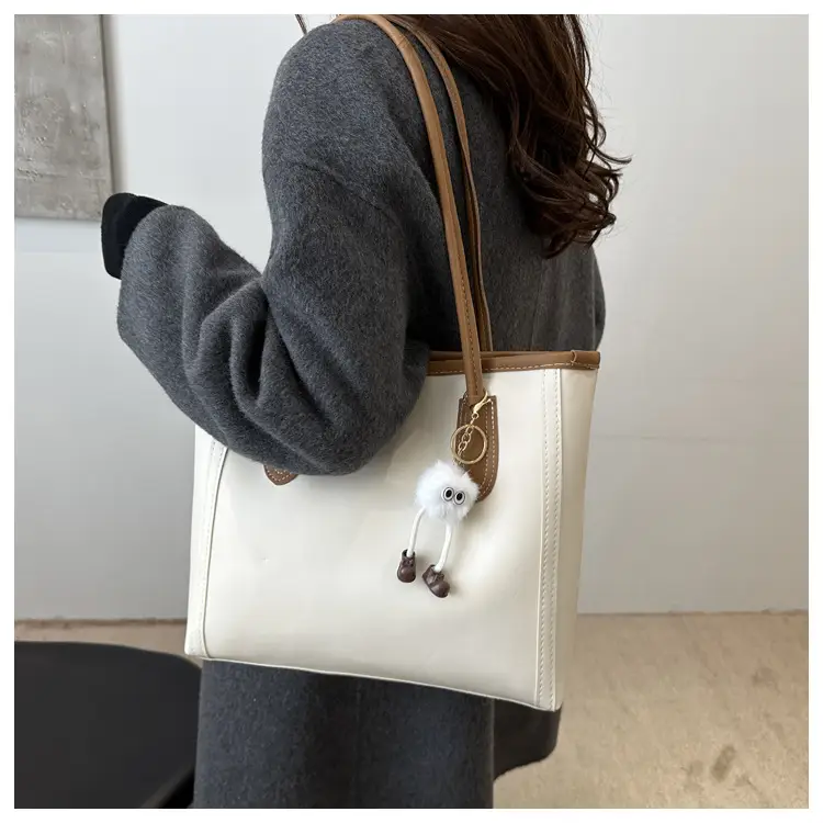 Retro Brown Women's Shoulder Bag with Keychain — feature 16
