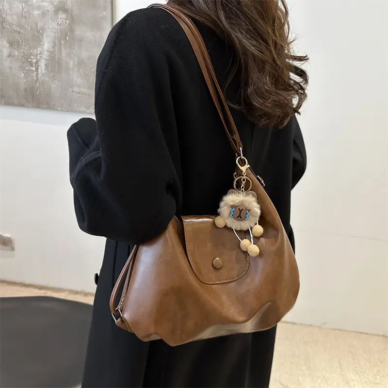 Women's Retro Shoulder Bag Large Capacity Autumn Winter New Korean Style — feature 22