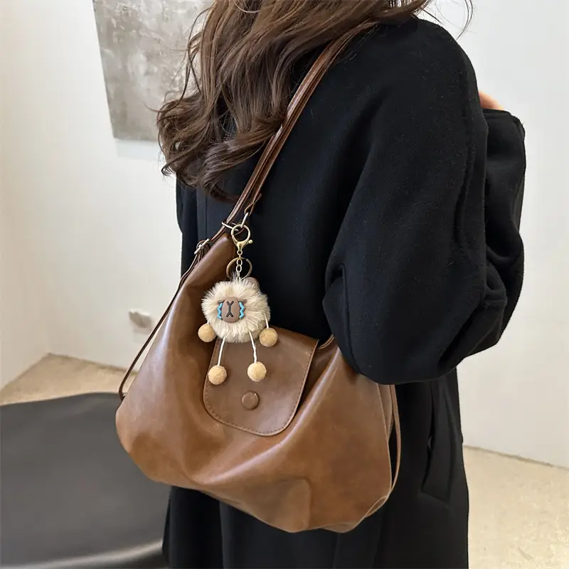 Women's Retro Shoulder Bag Large Capacity Autumn Winter New Korean Style — feature 23
