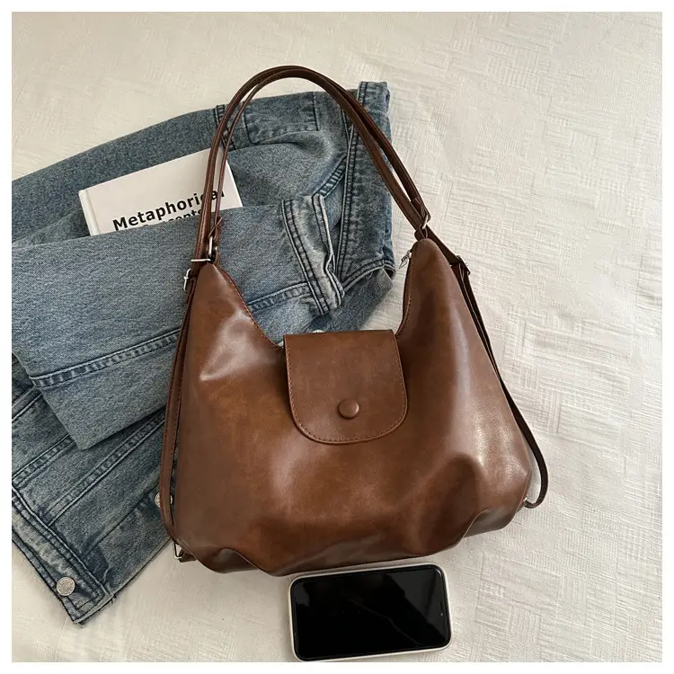 Women's Retro Shoulder Bag Large Capacity Autumn Winter New Korean Style — feature 6