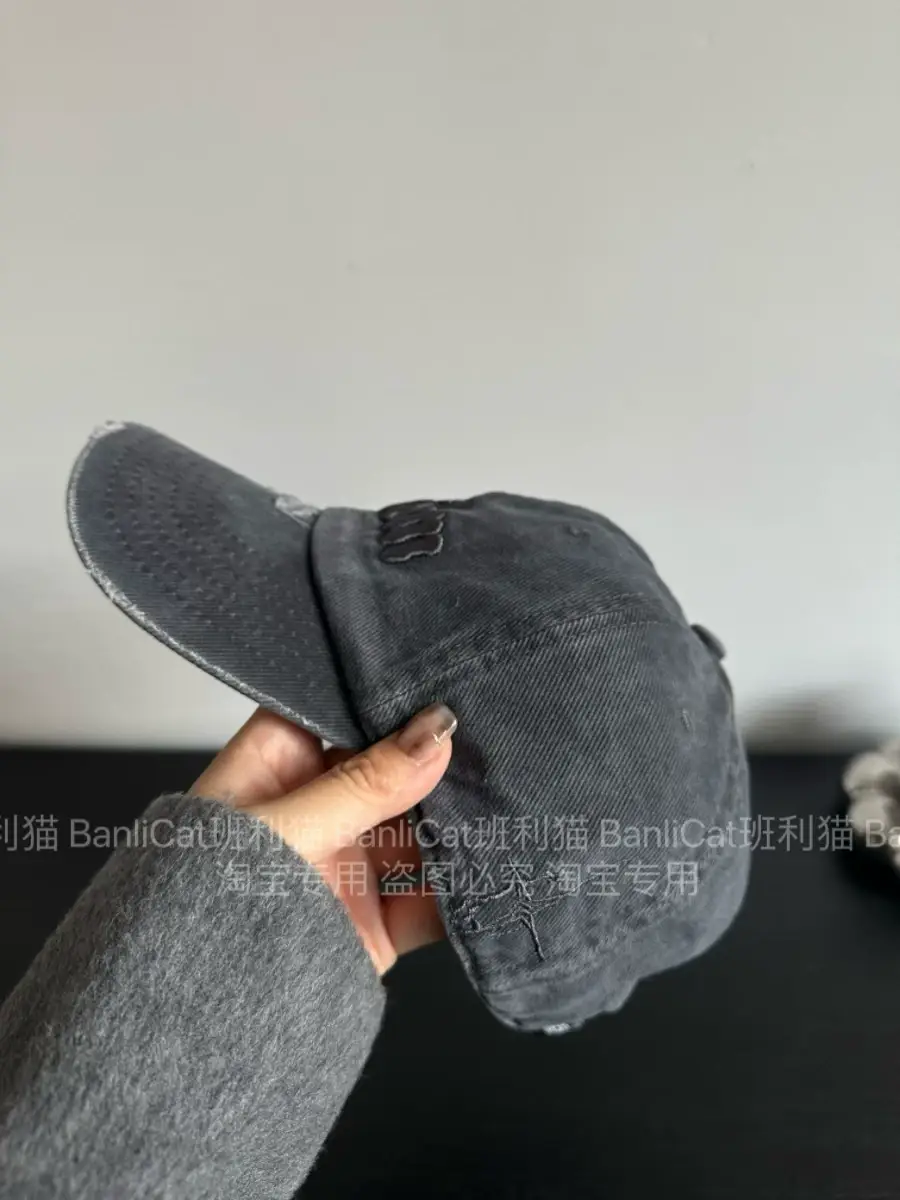 Women Baseball Cap American Style Retro Washed Ripped Face Small Cap — feature 3