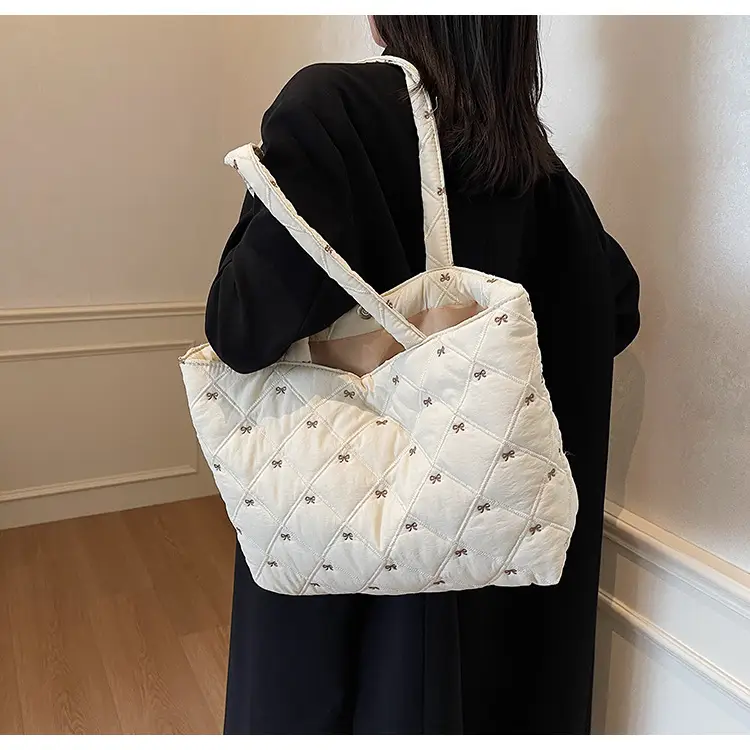 Women's Quilted Cotton Shoulder Bag Cream Single Crossbody — feature 18