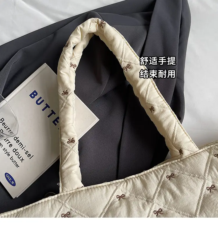 Women's Quilted Cotton Shoulder Bag Cream Single Crossbody — feature 2