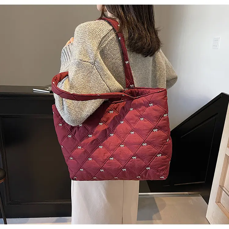 Women's Quilted Cotton Shoulder Bag Cream Single Crossbody — feature 25