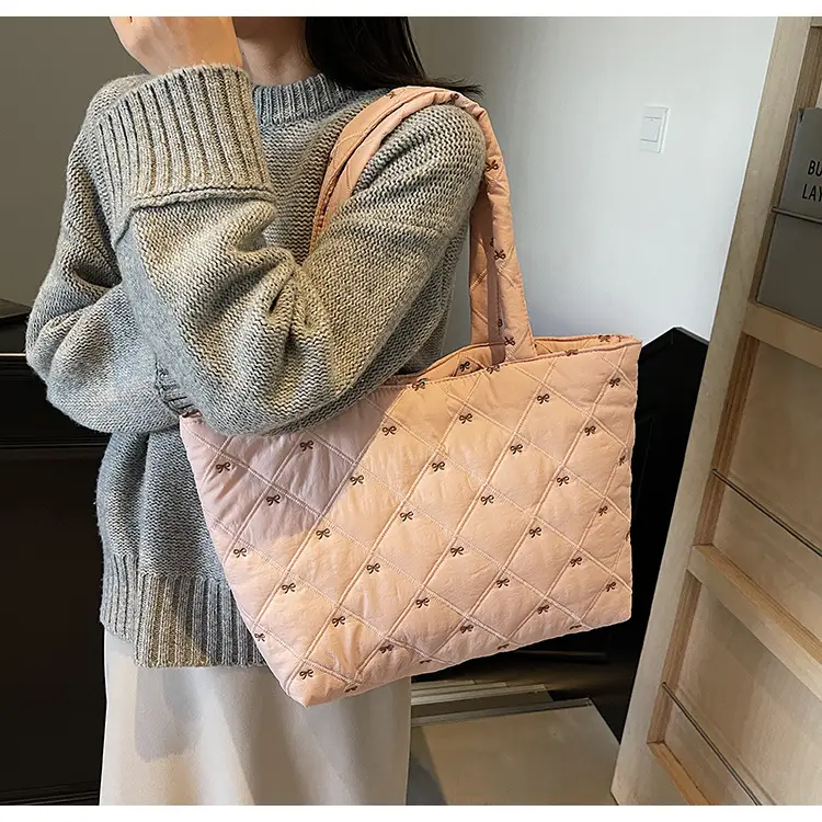 Women's Quilted Cotton Shoulder Bag Cream Single Crossbody — feature 36