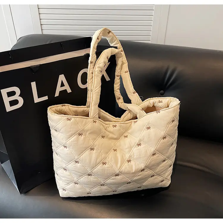 Women's Quilted Cotton Shoulder Bag Cream Single Crossbody — feature 41