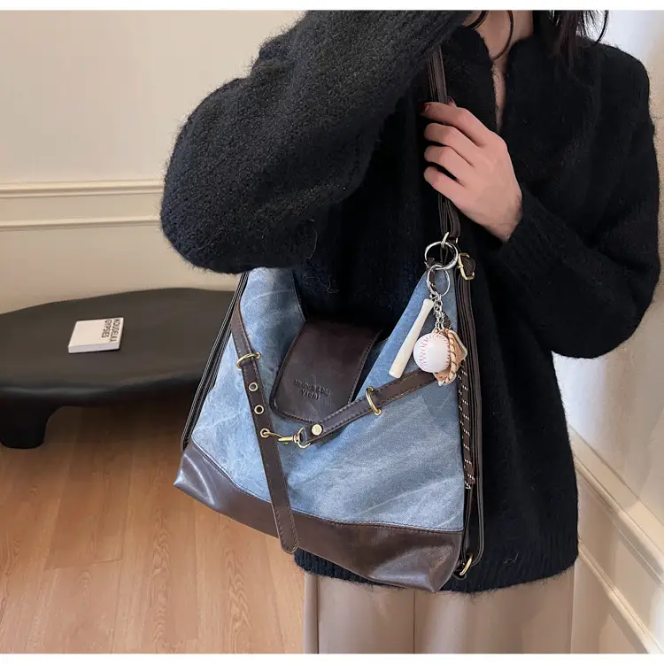 Women's Grey Leather Shoulder Bag with Tassel — feature 19