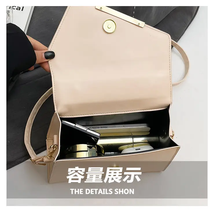 Women's Artistic Square Shoulder Bag Black Gold 2024 — feature 8