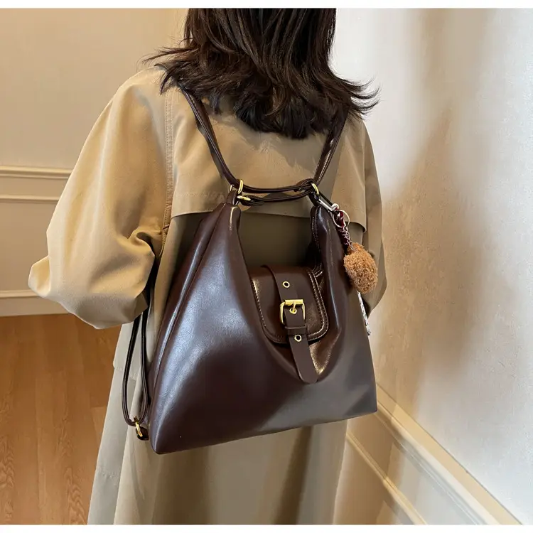 Black Leather Shoulder Bag for Women Large Capacity Vintage Style — feature 24