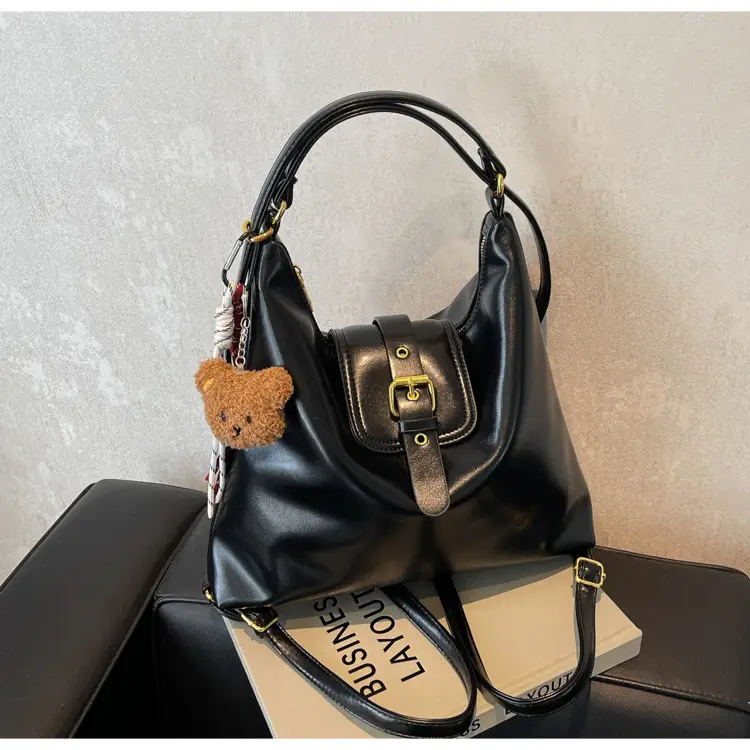 Black Leather Shoulder Bag for Women Large Capacity Vintage Style — feature 27