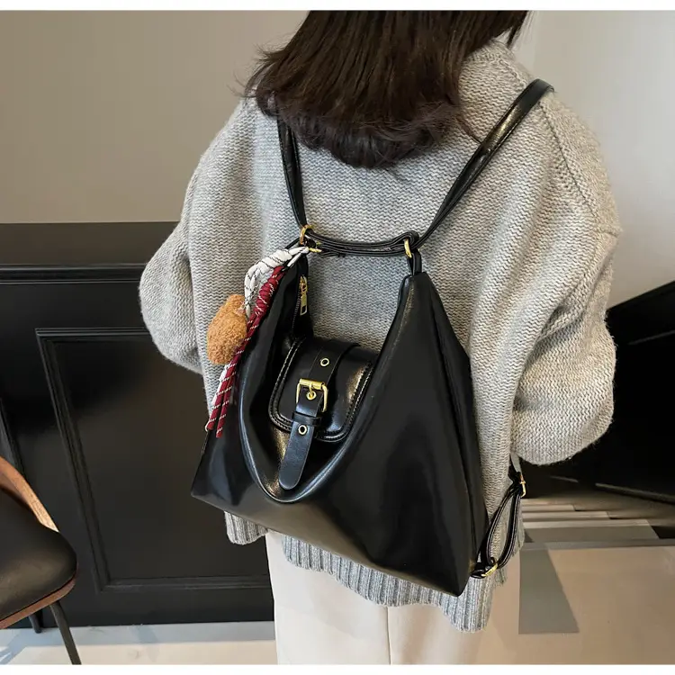 Black Leather Shoulder Bag for Women Large Capacity Vintage Style — feature 47