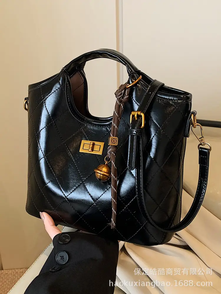 Retro Quilted Brown Bucket Bag for Women 2024 - Image 3