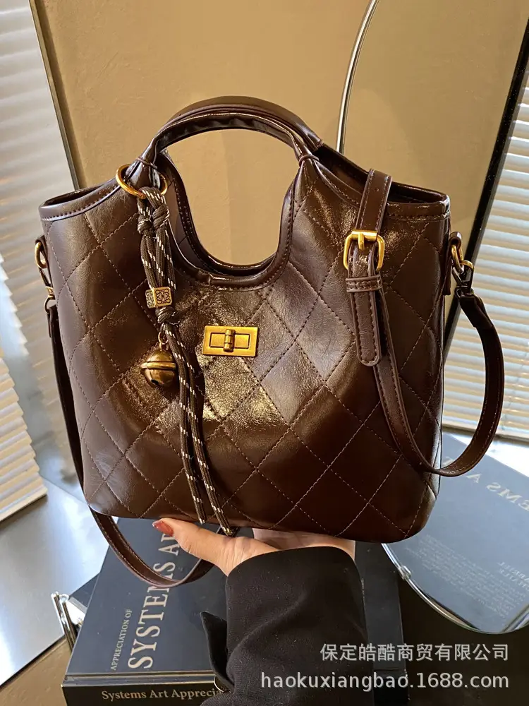 Retro Quilted Brown Bucket Bag for Women 2024 - Image 5