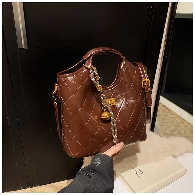 Retro Quilted Brown Bucket Bag for Women 2024 — feature 15