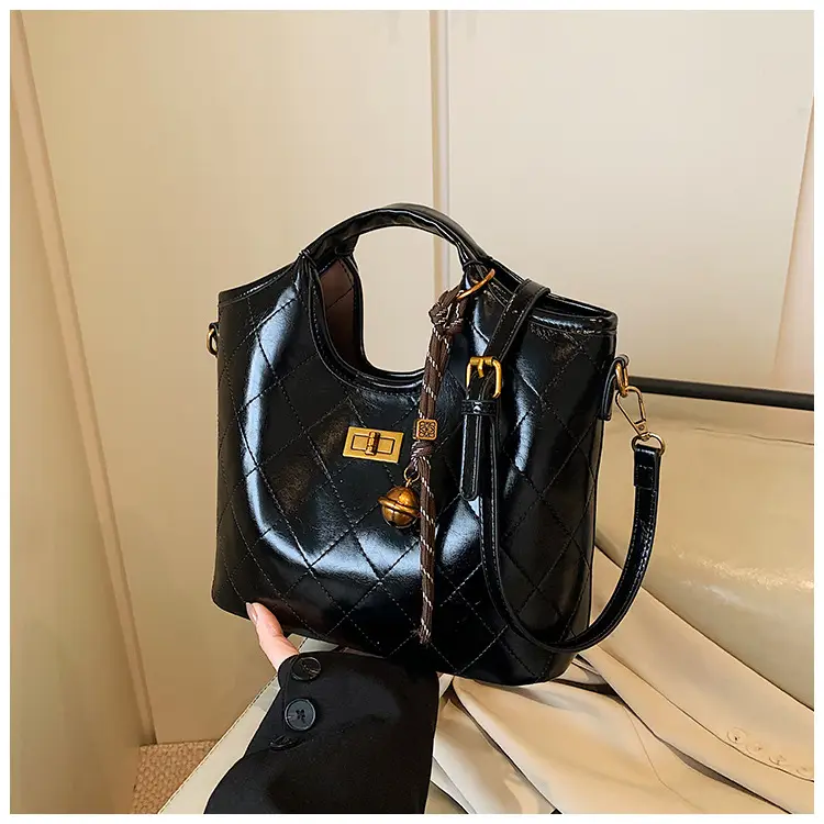 Retro Quilted Brown Bucket Bag for Women 2024 — feature 17