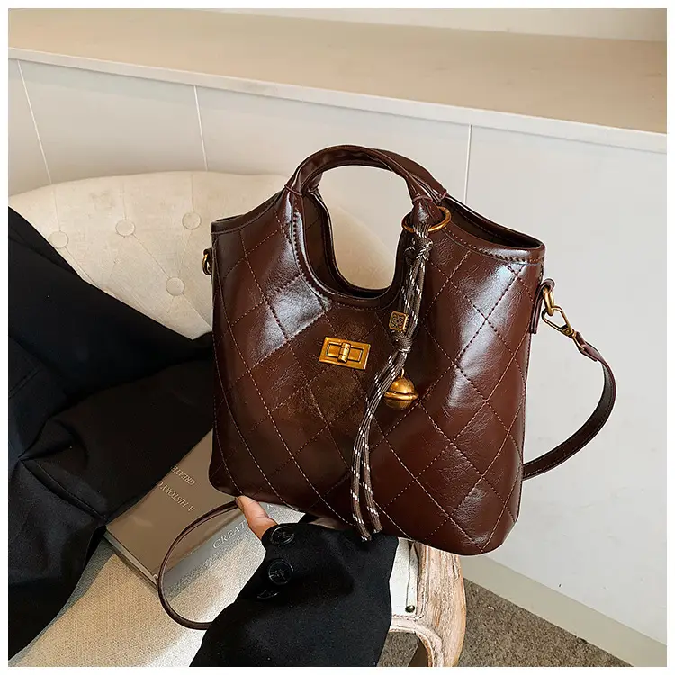 Retro Quilted Brown Bucket Bag for Women 2024 — feature 18
