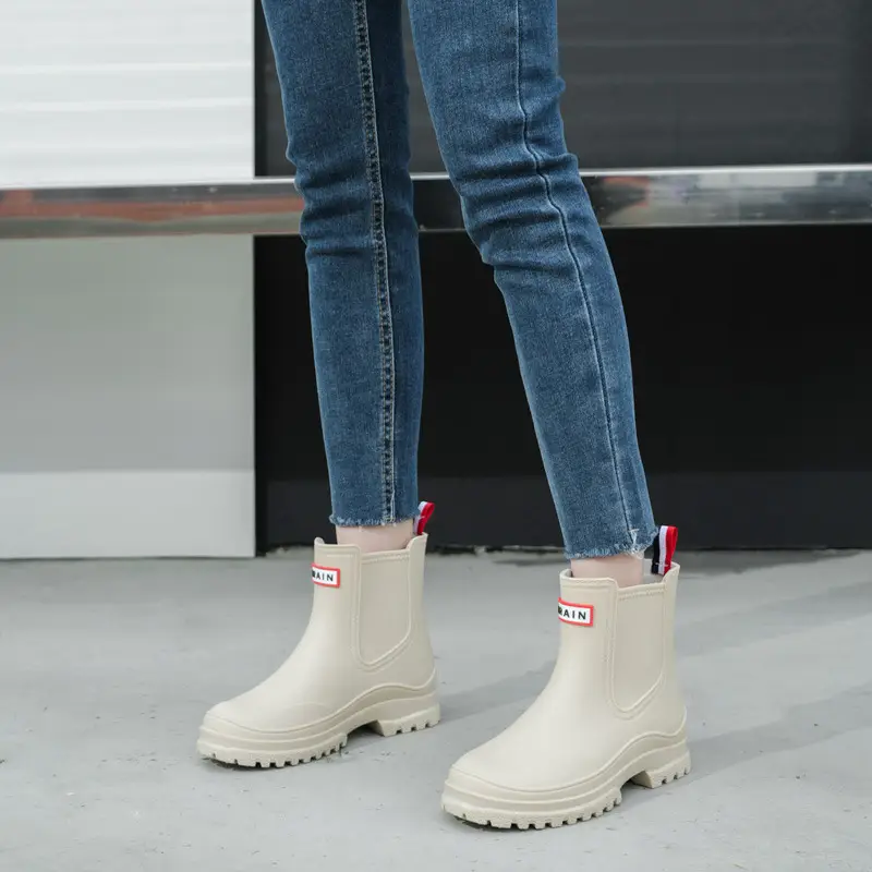 Cross-border Women's Short Non-slip Rain Boots PVC One-time Shaping Water Boots Spring and Summer Waterproof Shoes European-size Low-top Rain Boots - Image 6