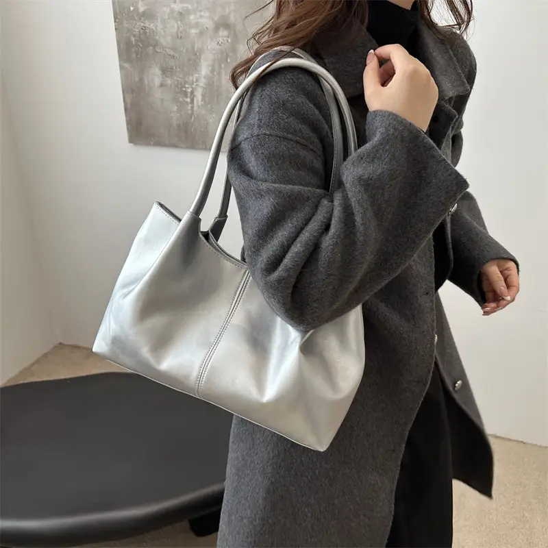 Silver Japanese Korean Niche Fashion Tote Bag Large Capacity Daily Commute Shoulder Bag - Image 6