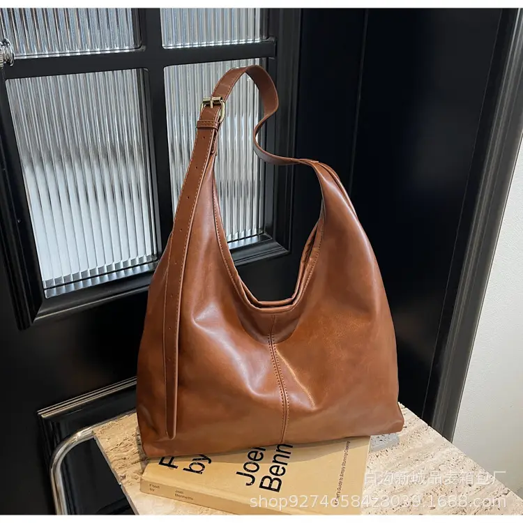 Women's Large Capacity Brown Leather Crossbody Bag — feature 22