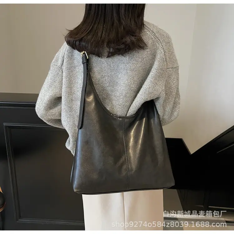 Women's Large Capacity Brown Leather Crossbody Bag — feature 27