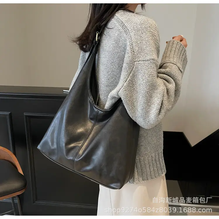 Women's Large Capacity Brown Leather Crossbody Bag — feature 30