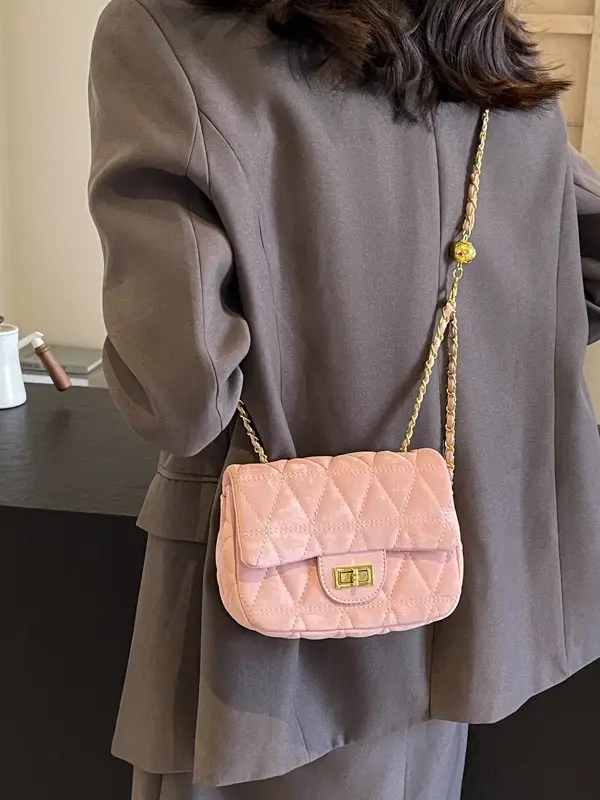 Women's 2024 Winter Crossbody Saddle Bag with Chain