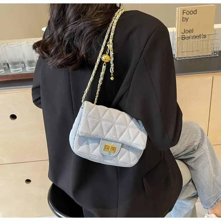 Women's 2024 Winter Crossbody Saddle Bag with Chain — feature 10