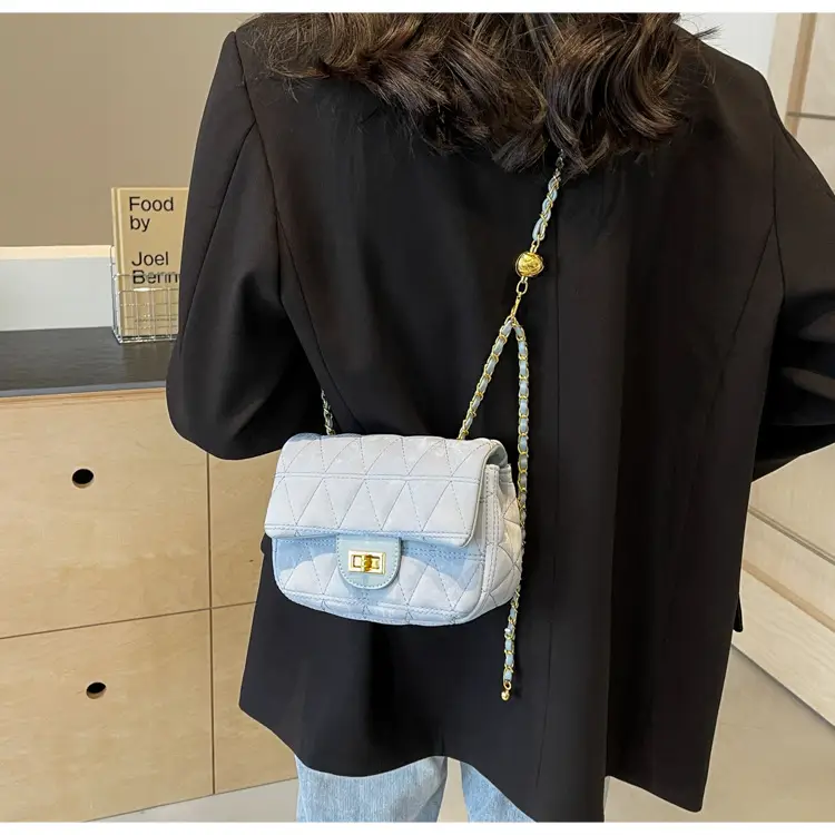 Women's 2024 Winter Crossbody Saddle Bag with Chain — feature 12