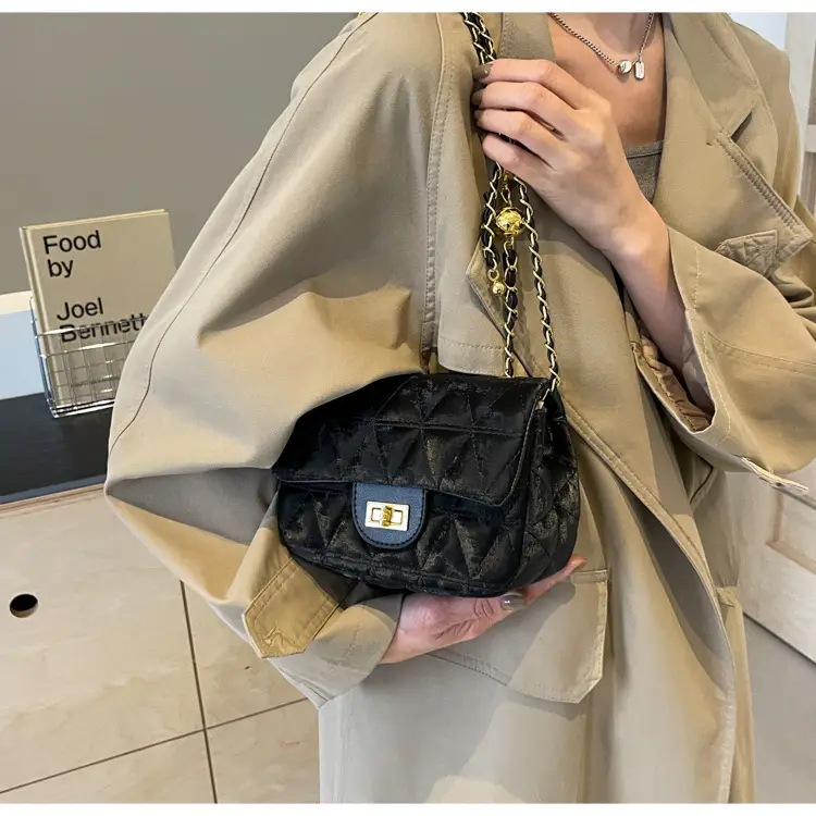 Women's 2024 Winter Crossbody Saddle Bag with Chain — feature 13
