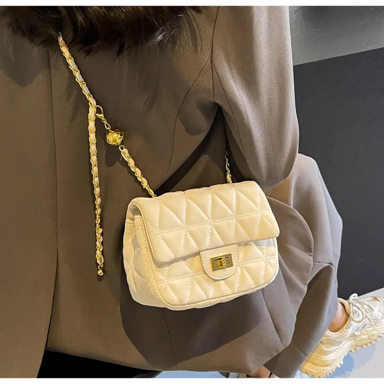 Women's 2024 Winter Crossbody Saddle Bag with Chain — feature 21