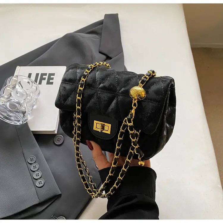 Women's 2024 Winter Crossbody Saddle Bag with Chain — feature 29