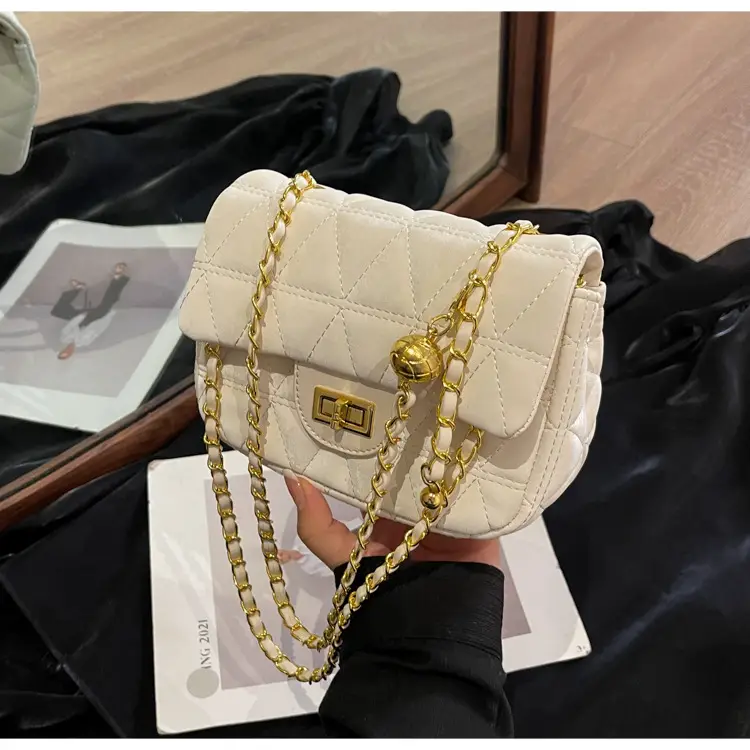 Women's 2024 Winter Crossbody Saddle Bag with Chain — feature 34