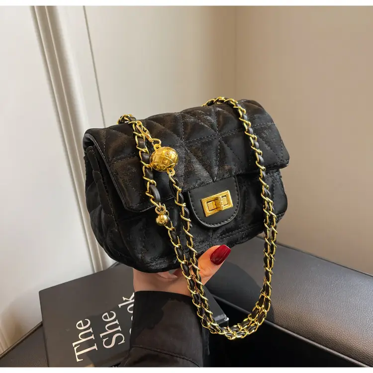 Women's 2024 Winter Crossbody Saddle Bag with Chain — feature 39