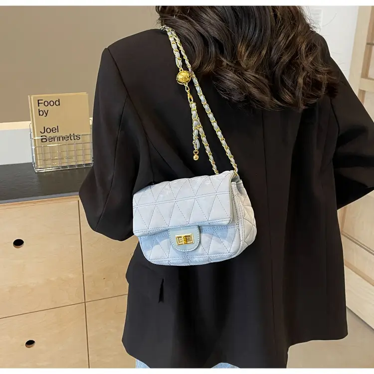 Women's 2024 Winter Crossbody Saddle Bag with Chain — feature 7