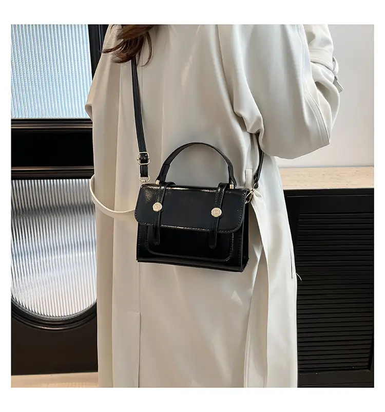 Vintage Black Shoulder Bag for Women 2024 Winter — feature 17