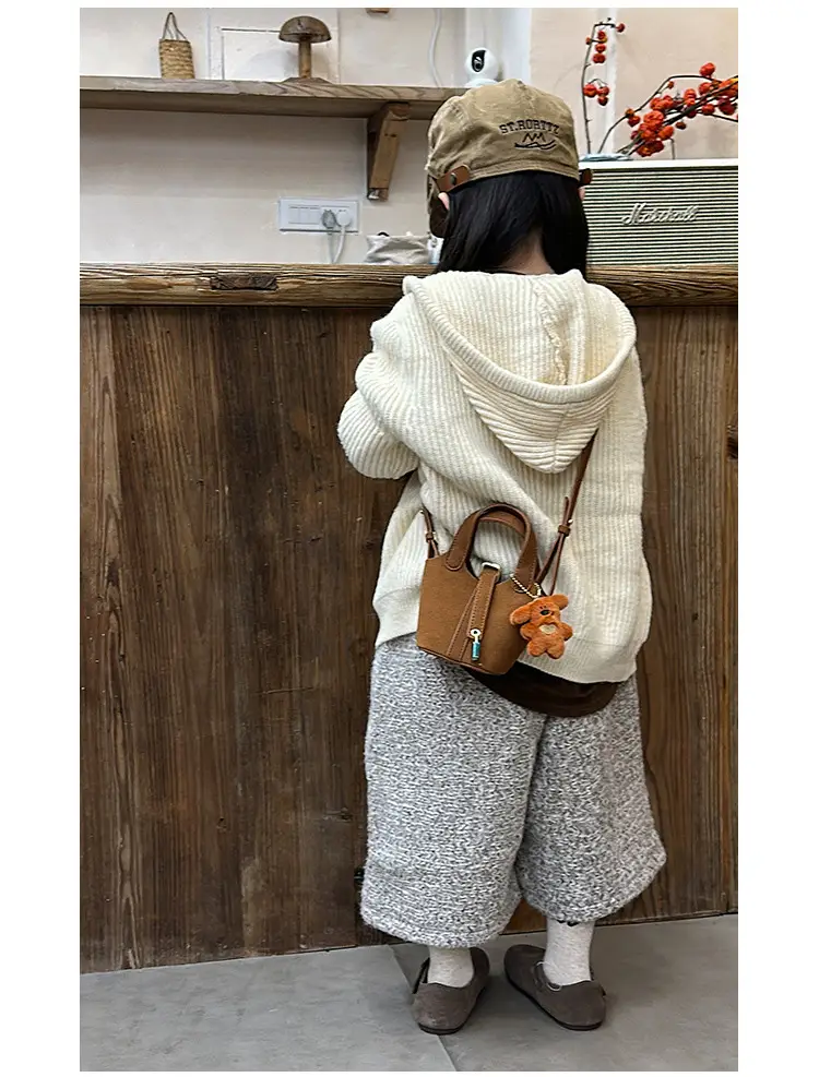 Yellow Soft Leather Girl's Crossbody Bag with Leopard Charm — feature 16