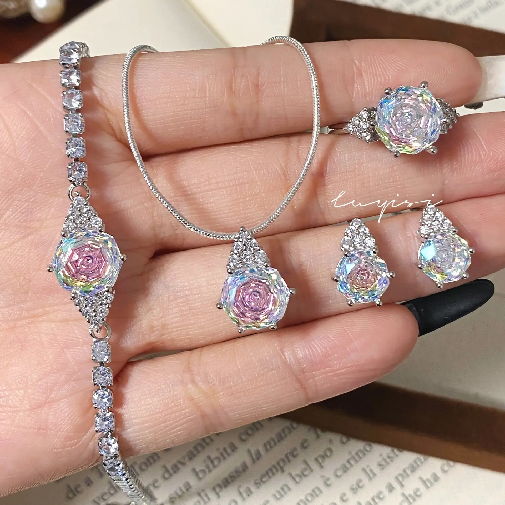 Blue Rose Cut Diamond Pendant Set with Tanzanite Blue Gradient - Image 15