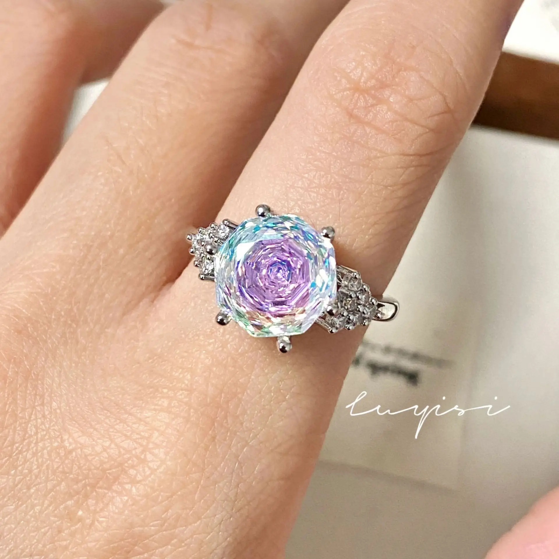 Blue Rose Cut Diamond Pendant Set with Tanzanite Blue Gradient - Image 10