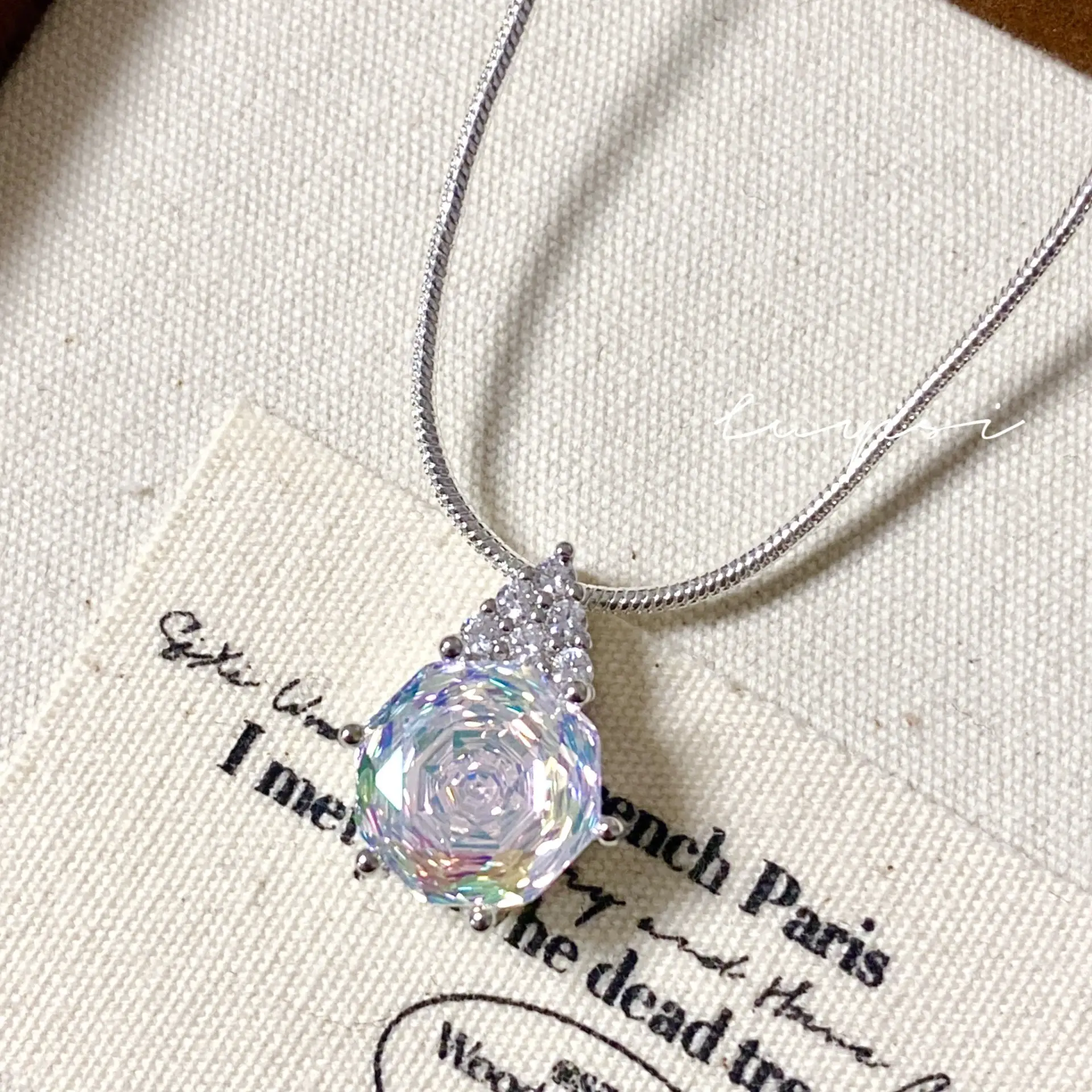 Blue Rose Cut Diamond Pendant Set with Tanzanite Blue Gradient - Image 9