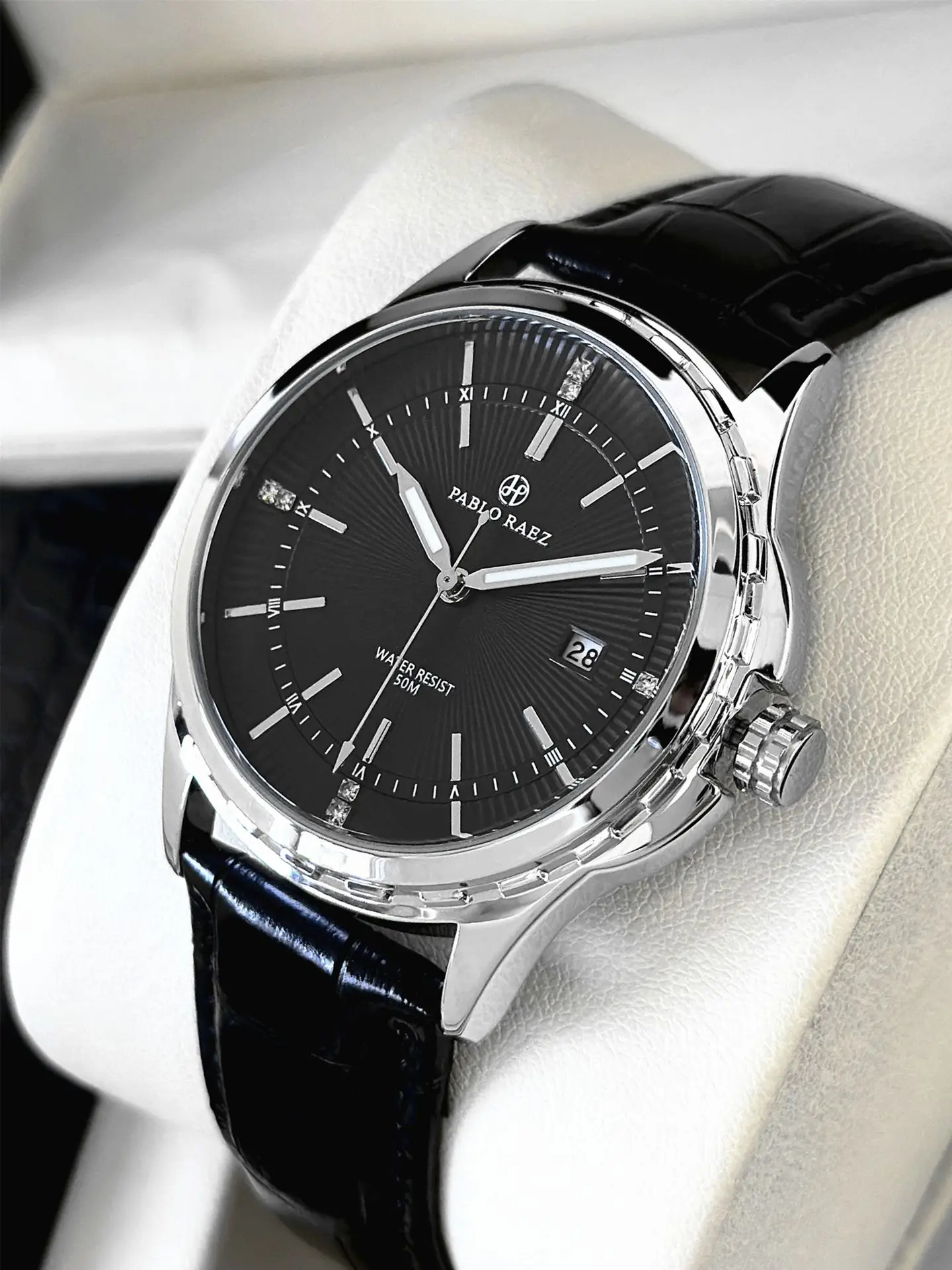 Men's Silver Watch with Second Sweep Movement — feature 10