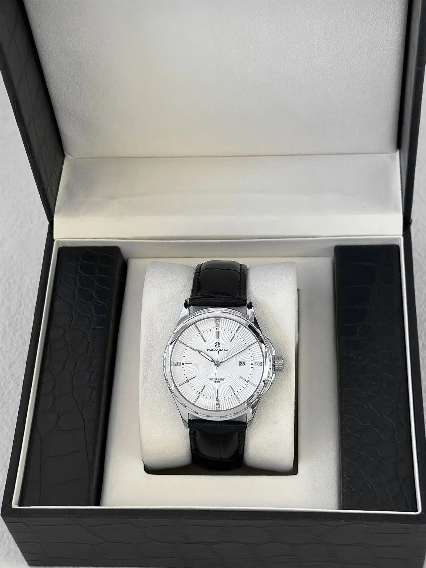 Men's Silver Watch with Second Sweep Movement — feature 17