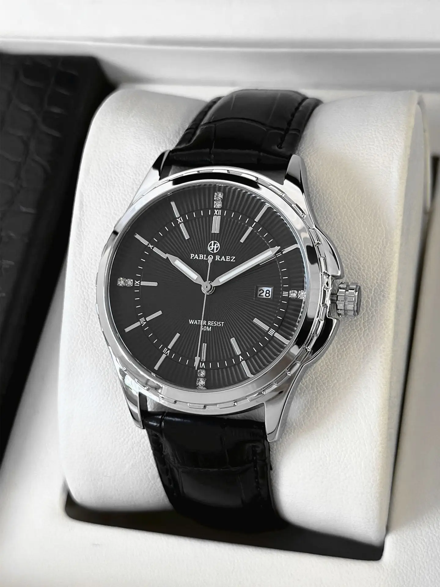 Men's Silver Watch with Second Sweep Movement — feature 7