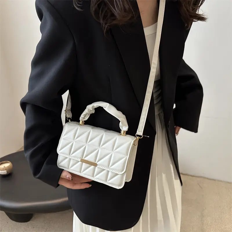 Black Quilted Women's Shoulder Bag 2024 - Image 4
