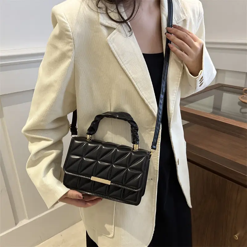 Black Quilted Women's Shoulder Bag 2024 - Image 5