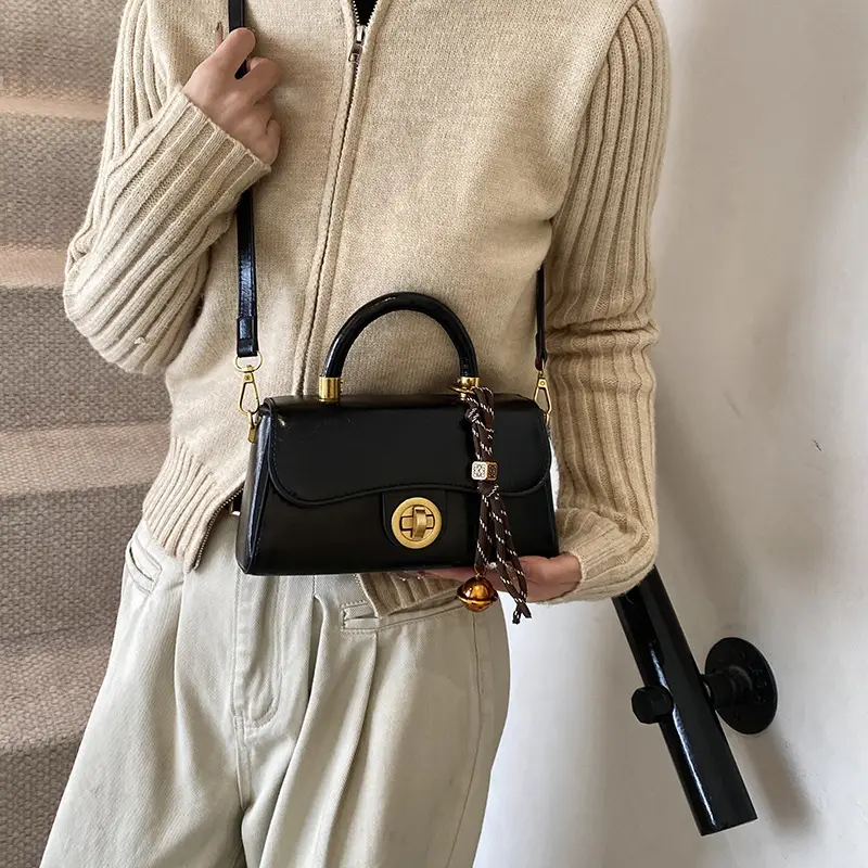 Retro Lock Brown Women's Shoulder Bag 2024 - Image 7
