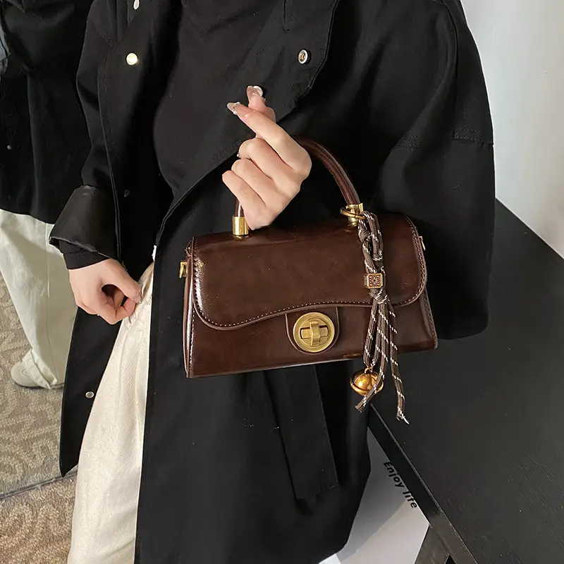 Retro Lock Brown Women's Shoulder Bag 2024 - Image 8