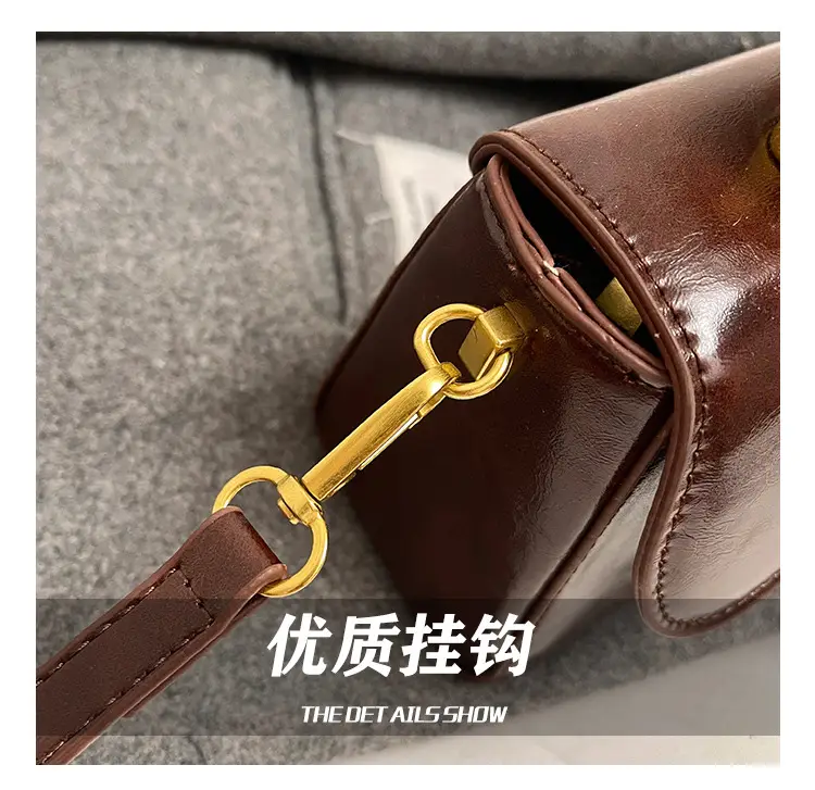 Retro Lock Brown Women's Shoulder Bag 2024 — feature 15