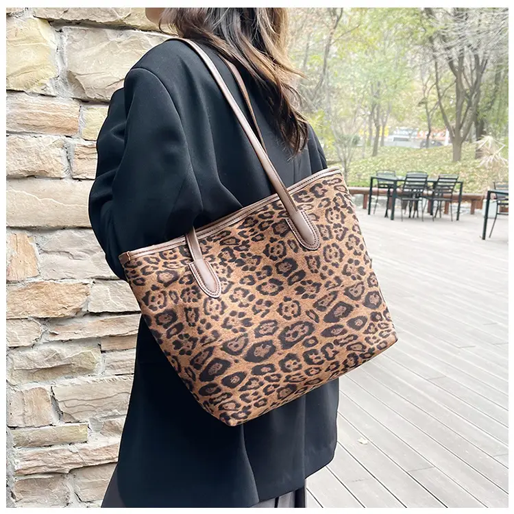 Leopard Print Large Capacity Women's Tote Bag 2024 — feature 23