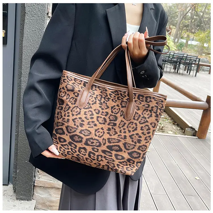 Leopard Print Large Capacity Women's Tote Bag 2024 — feature 26
