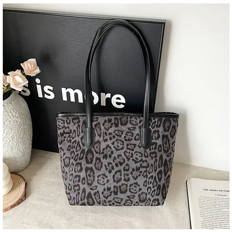 Leopard Print Large Capacity Women's Tote Bag 2024 — feature 34
